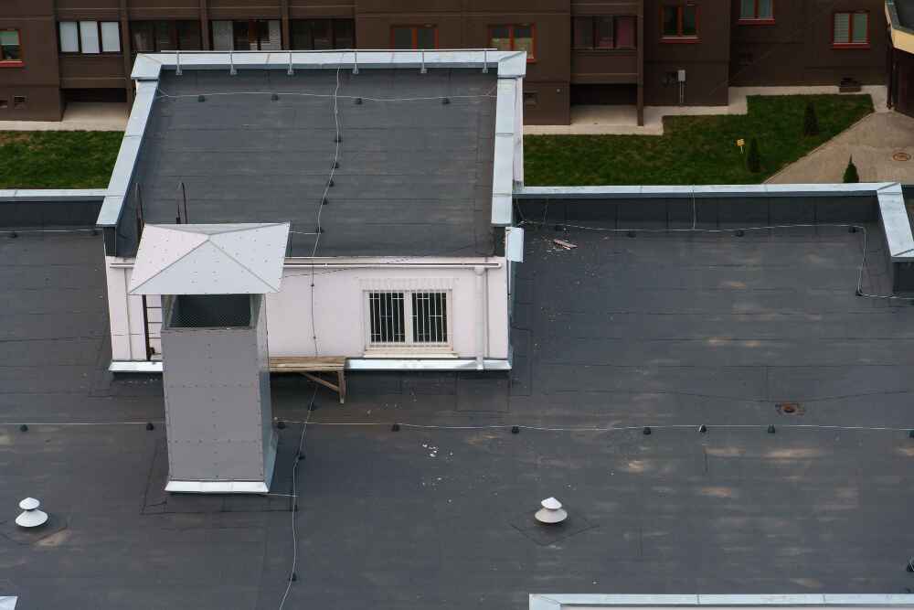 Commercial Flat Roof Systems Tulsa: Best Options
